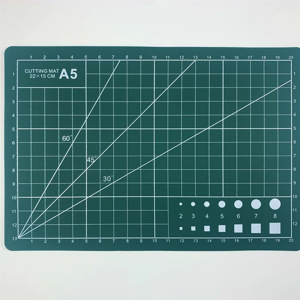 Juodas šerdies pjovimo kilimėlis